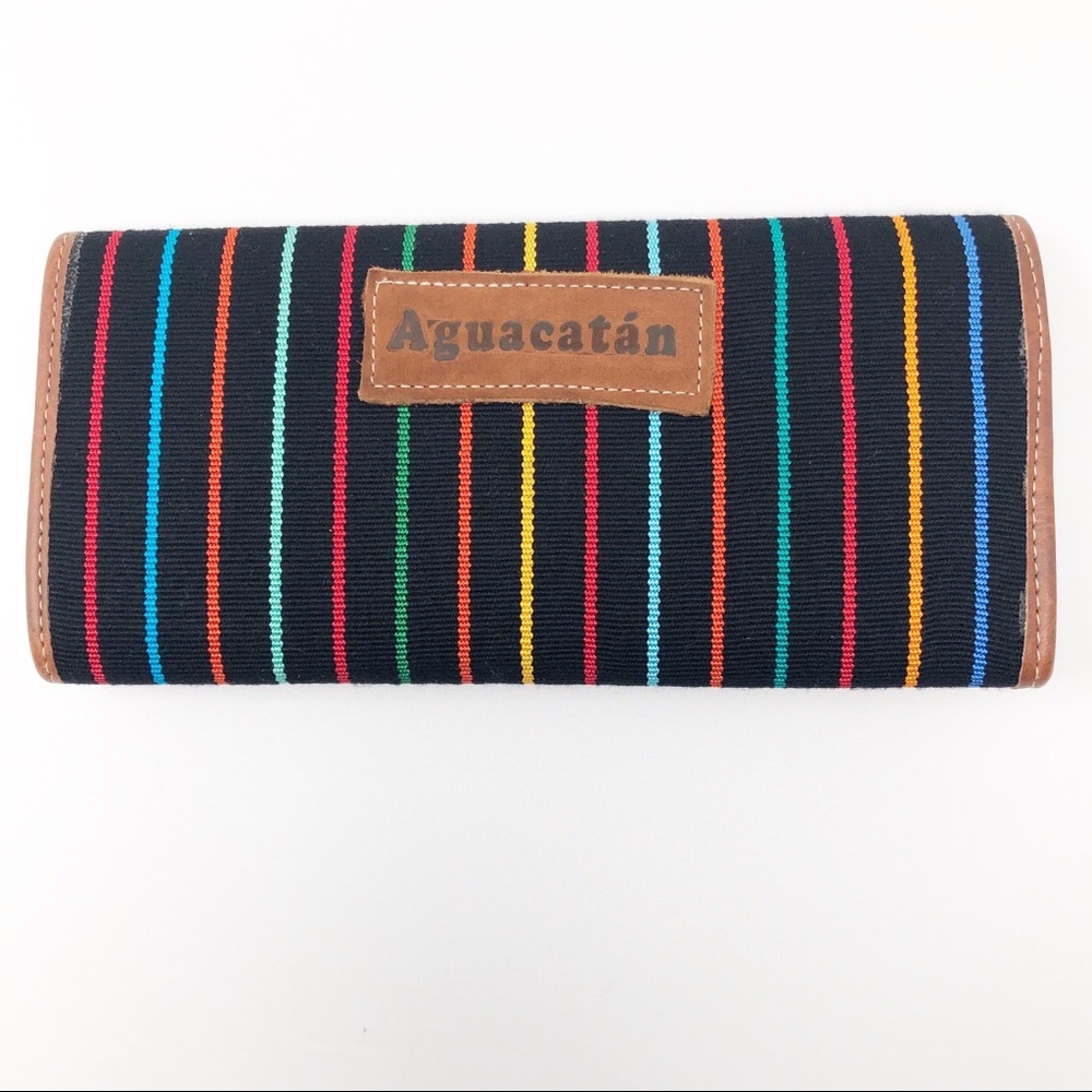 Colorful Embroidered Wallet - Picture 2 of 4